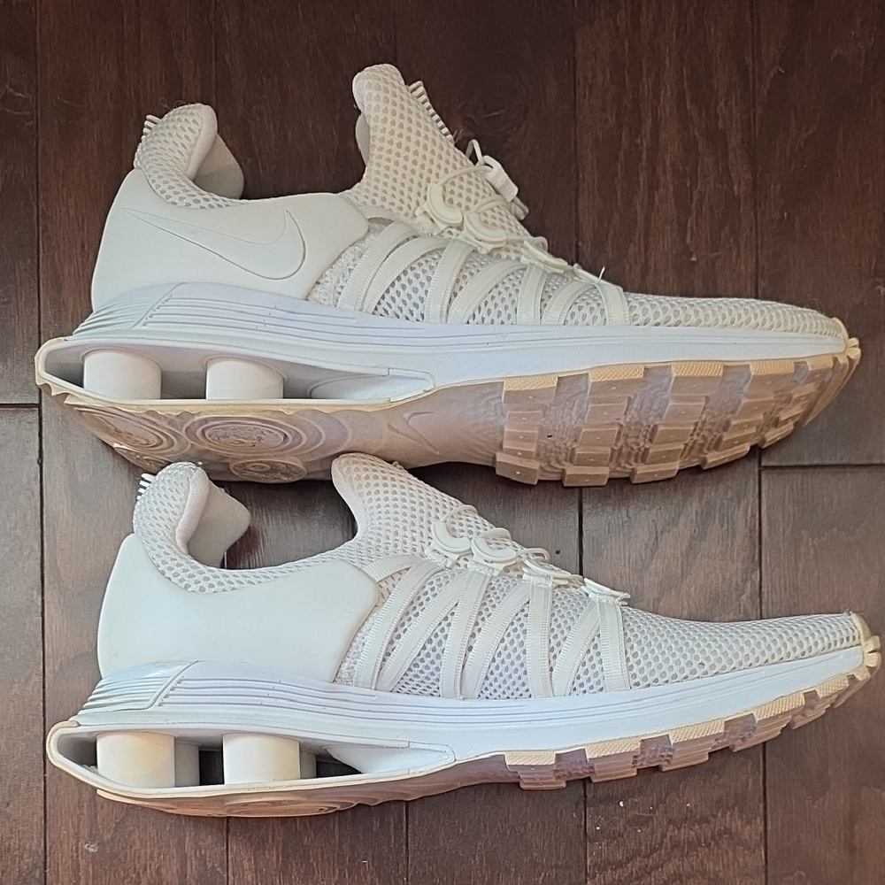 Nike Shox Gravity Triple White - Picture 3 of 8